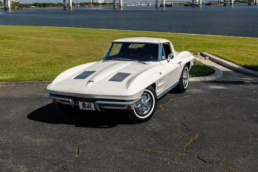 1963 Chevrolet Corvette C2 - Image 10 of 31
