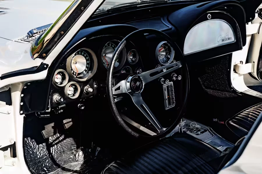1963 Chevrolet Corvette C2 - Image 30 of 31