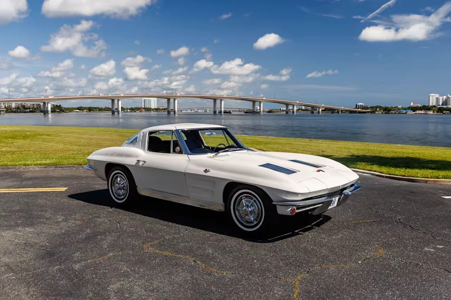 1963 Chevrolet Corvette C2 - Image 13 of 31