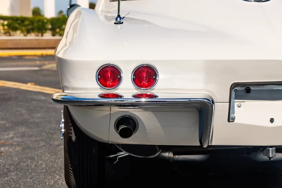 1963 Chevrolet Corvette C2 - Image 17 of 31