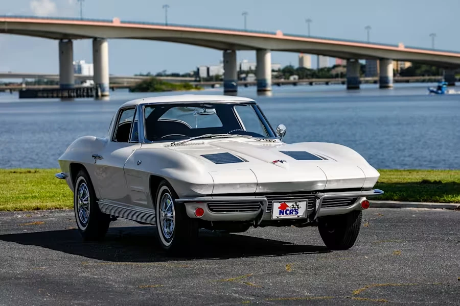 1963 Chevrolet Corvette C2 - Image 6 of 31