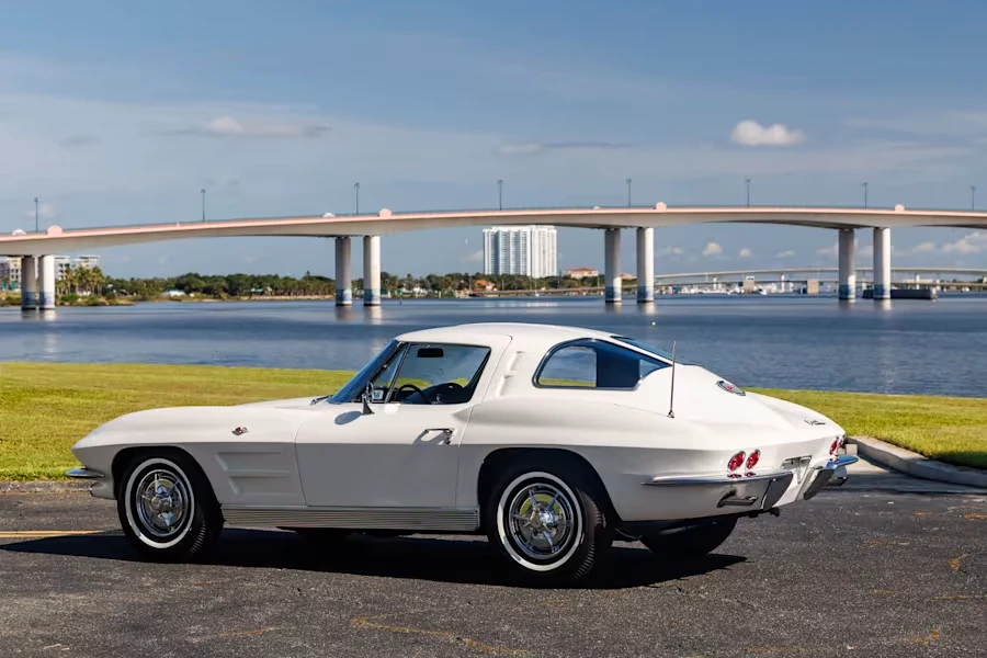 1963 Chevrolet Corvette C2 - Image 18 of 31
