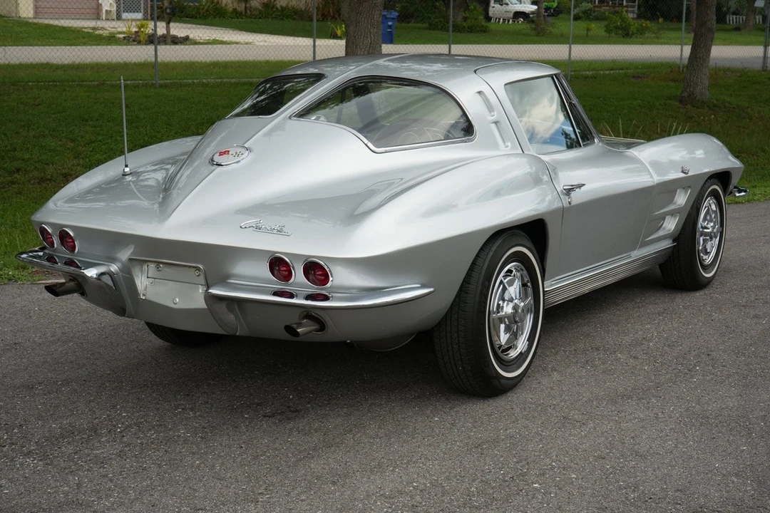 1963 Chevrolet Corvette C2 - Image 17 of 21