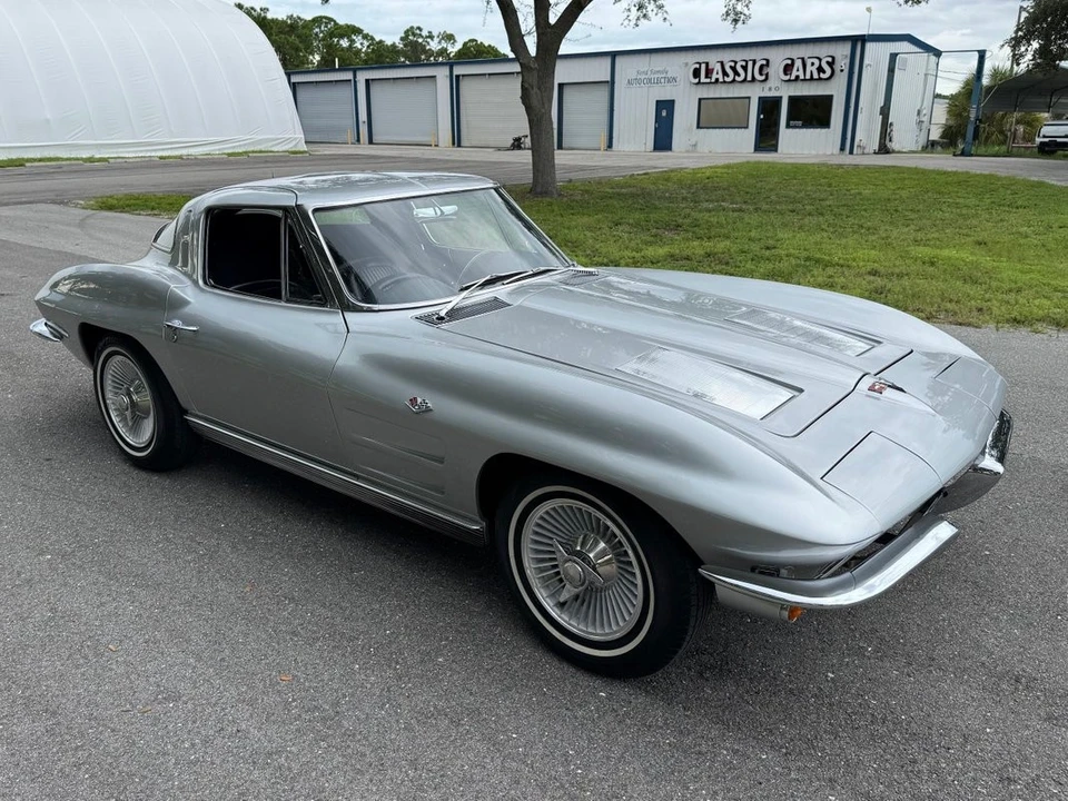 1963 Chevrolet Corvette C2 - Image 9 of 21