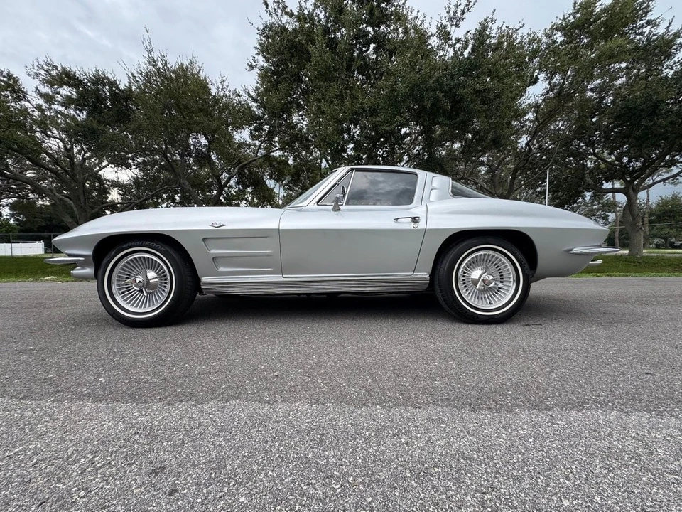 1963 Chevrolet Corvette C2 - Image 5 of 21