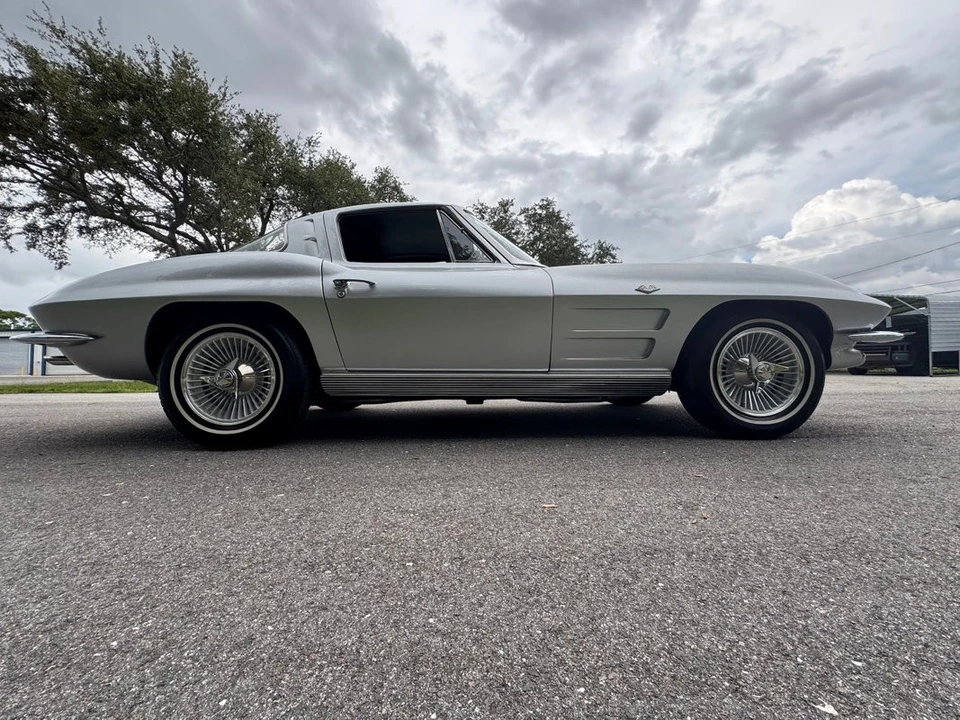 1963 Chevrolet Corvette C2 - Image 8 of 21
