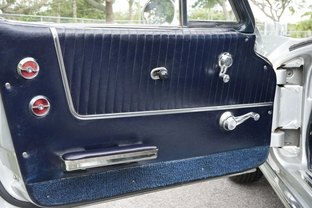 1963 Chevrolet Corvette C2 - Image 21 of 21