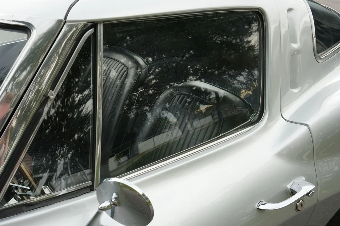 1963 Chevrolet Corvette C2 - Image 7 of 21