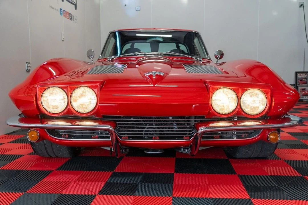 1963 Chevrolet Corvette C2 - Image 12 of 12