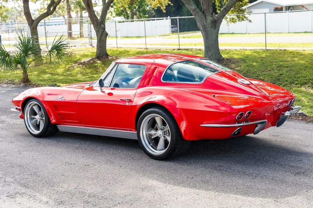 1963 Chevrolet Corvette C2 - Image 8 of 12
