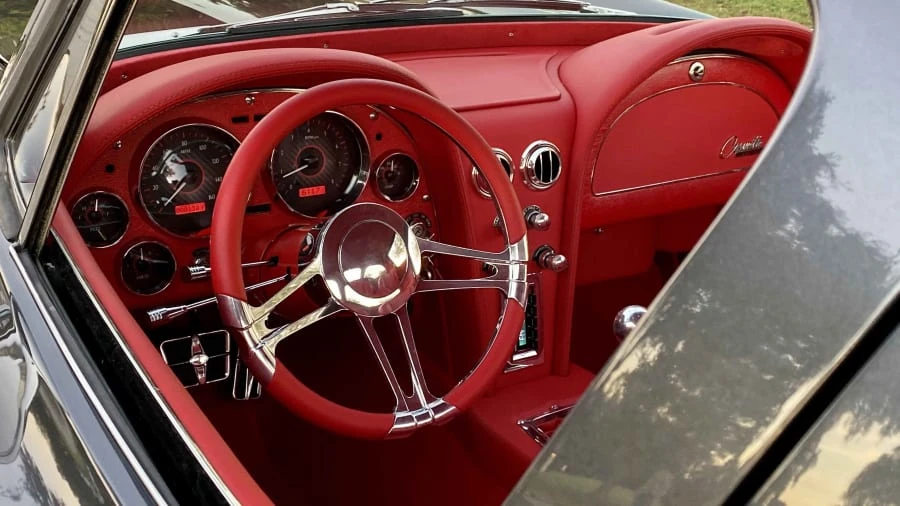 1963 Chevrolet Corvette C2 - Image 4 of 12