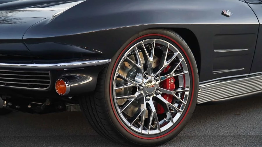 1963 Chevrolet Corvette C2 - Image 11 of 12