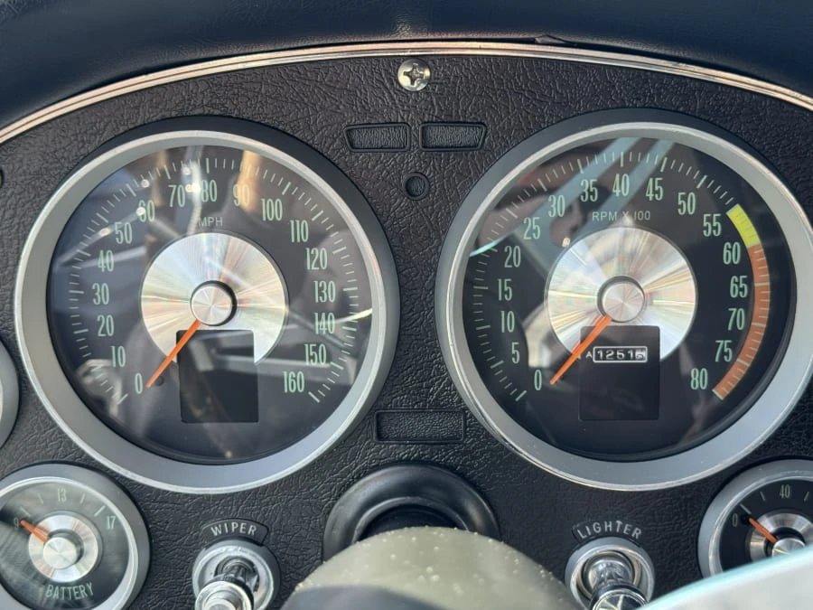 1963 Chevrolet Corvette C2 - Image 11 of 24