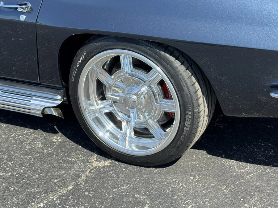 1963 Chevrolet Corvette C2 - Image 6 of 24