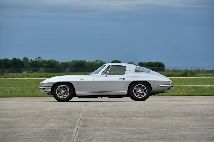 1963 Chevrolet Corvette C2 - Image 2 of 31