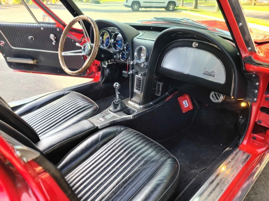 1963 Chevrolet Corvette C2 - Image 24 of 31