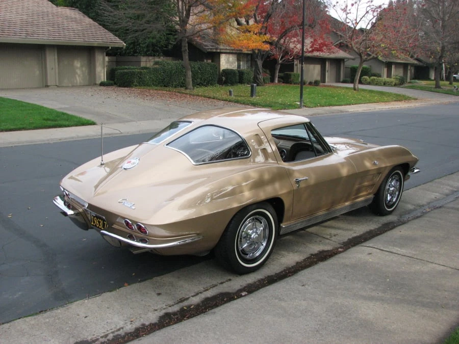 1963 Chevrolet Corvette C2 - Image 2 of 12