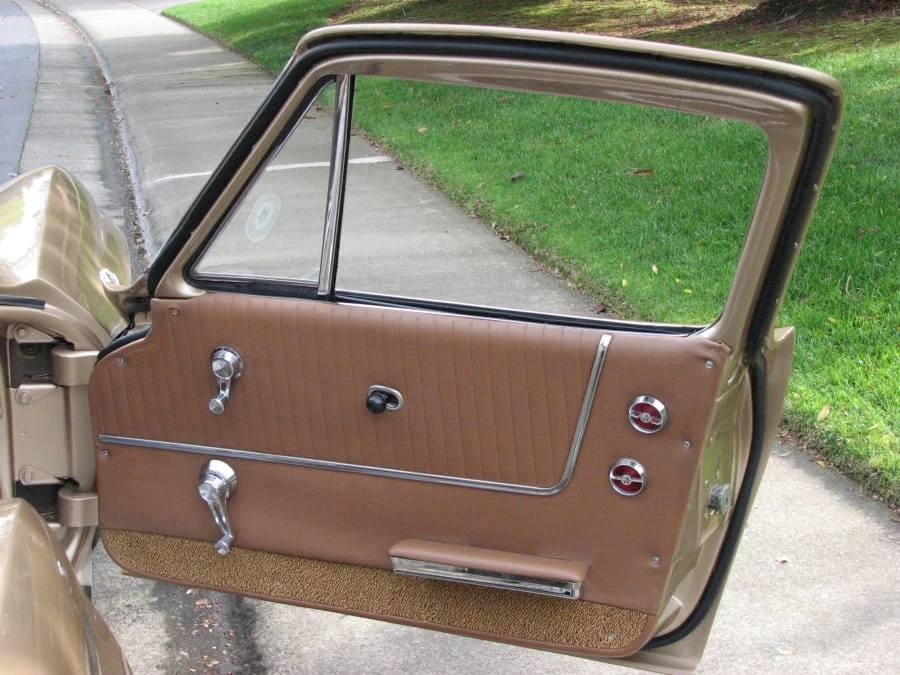 1963 Chevrolet Corvette C2 - Image 6 of 12