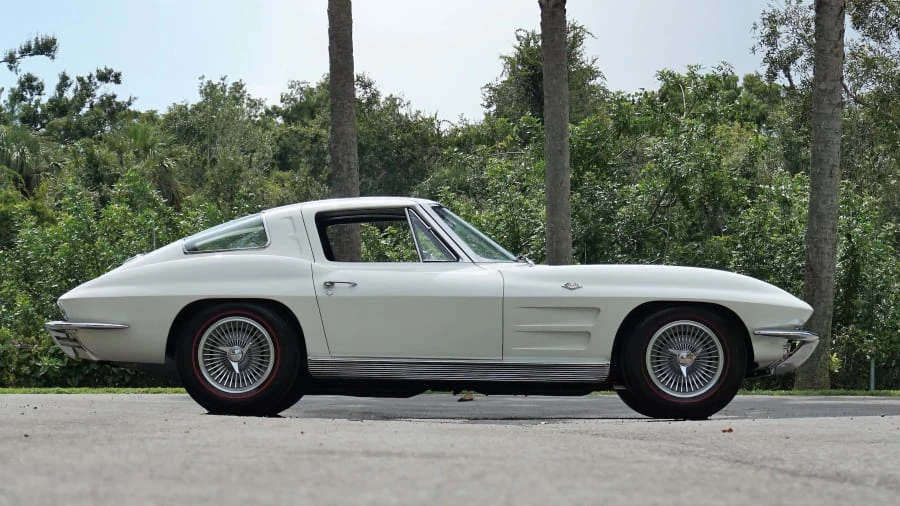 1963 Chevrolet Corvette C2 - Image 12 of 13