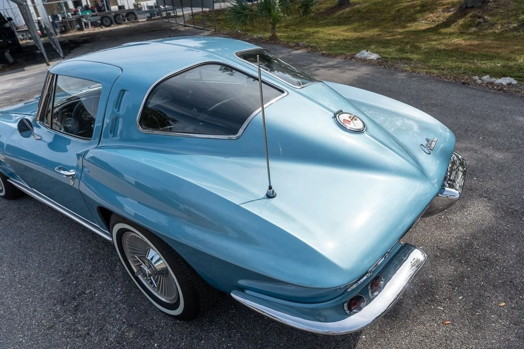 1963 Chevrolet Corvette C2 - Image 23 of 31