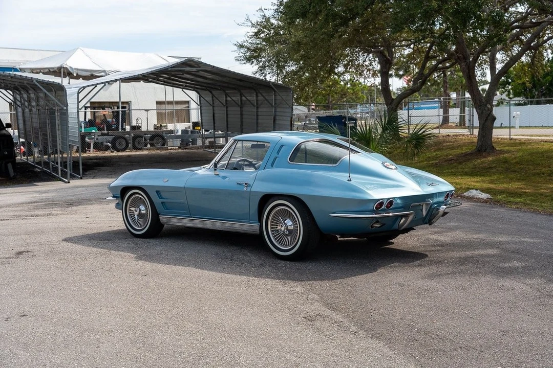 1963 Chevrolet Corvette C2 - Image 6 of 10