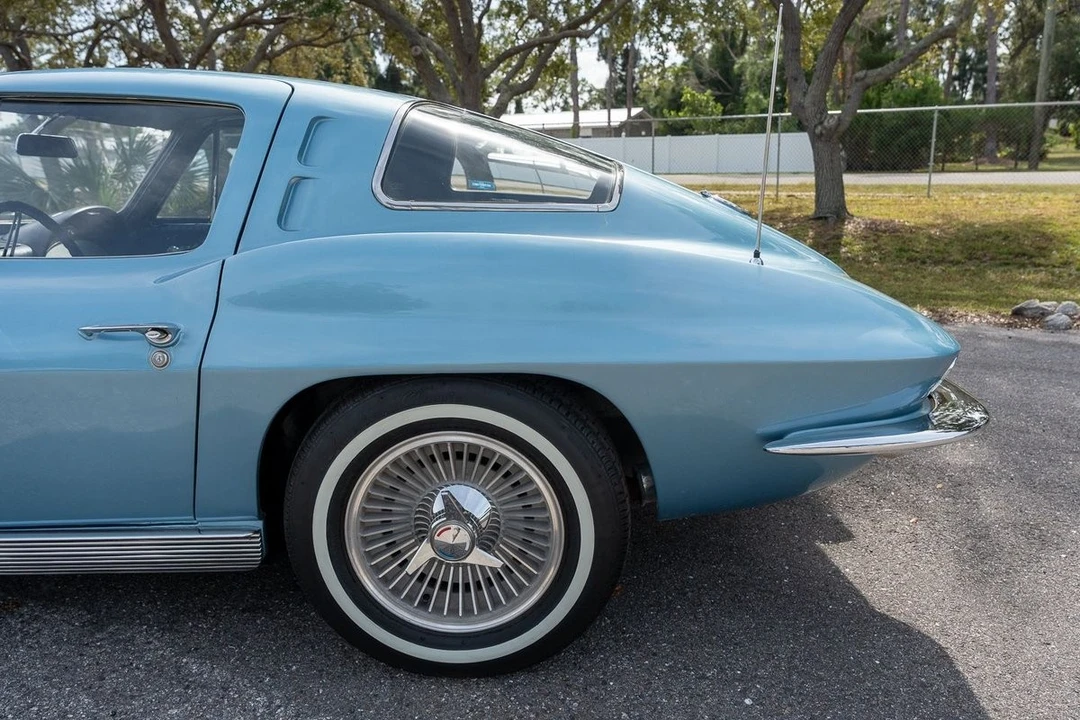 1963 Chevrolet Corvette C2 - Image 28 of 31