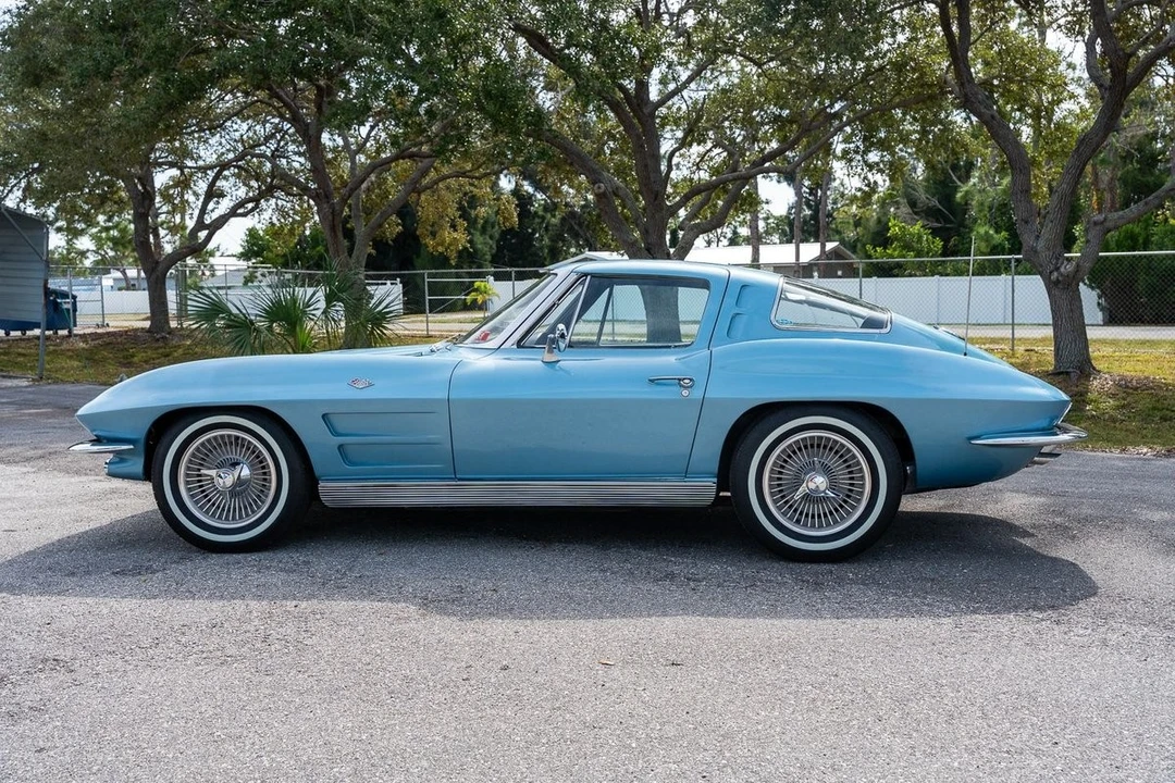 1963 Chevrolet Corvette C2 - Image 8 of 10