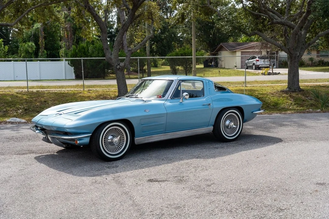 1963 Chevrolet Corvette C2 - Image 3 of 10