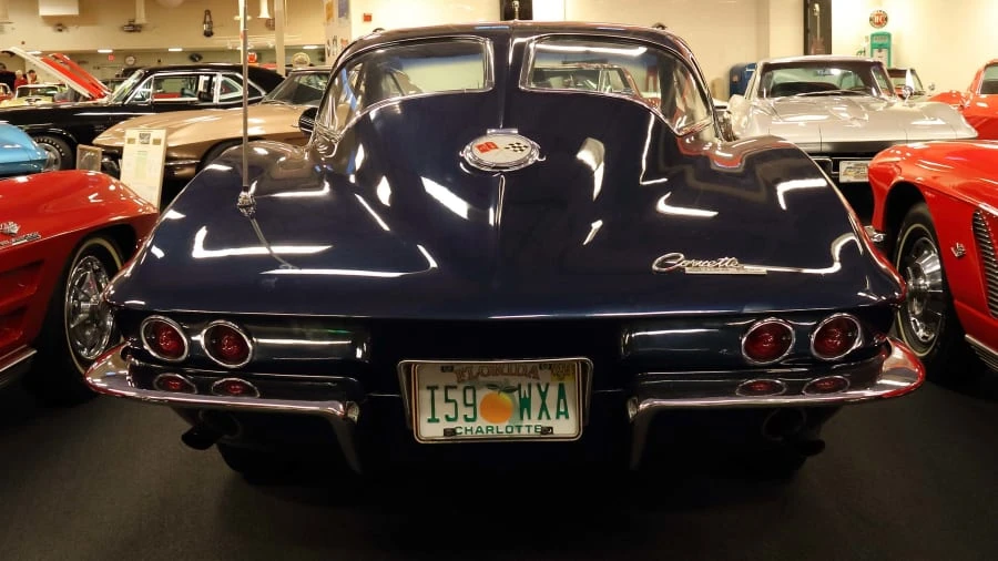 1963 Chevrolet Corvette C2 - Image 19 of 22