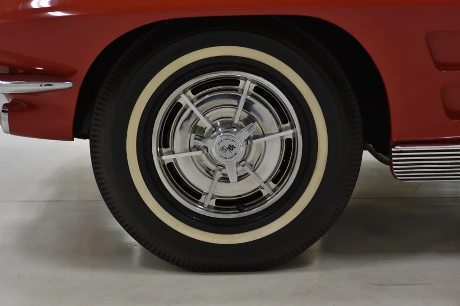 1963 Chevrolet Corvette C2 - Image 10 of 31