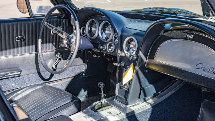 1963 Chevrolet Corvette C2 - Image 5 of 12