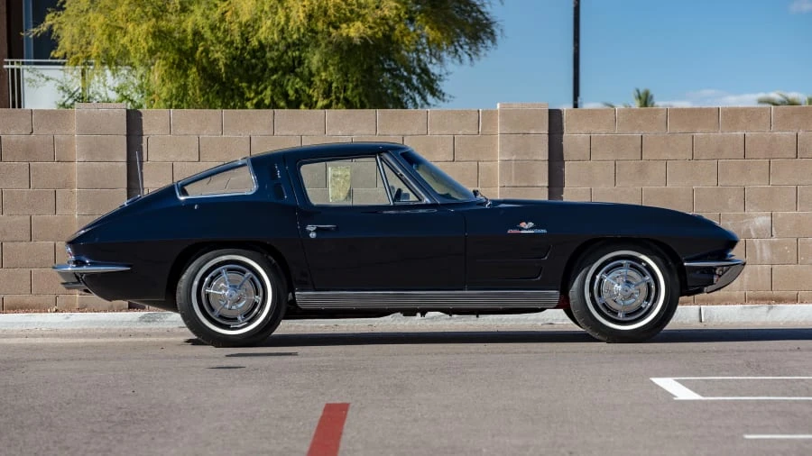 1963 Chevrolet Corvette C2 - Image 10 of 12