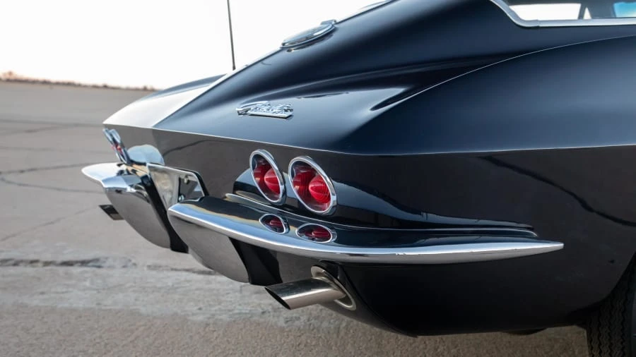 1963 Chevrolet Corvette C2 - Image 17 of 20