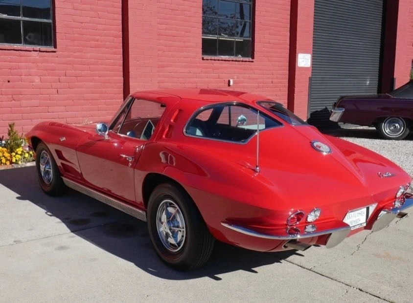 1963 Chevrolet Corvette C2 - Image 2 of 12