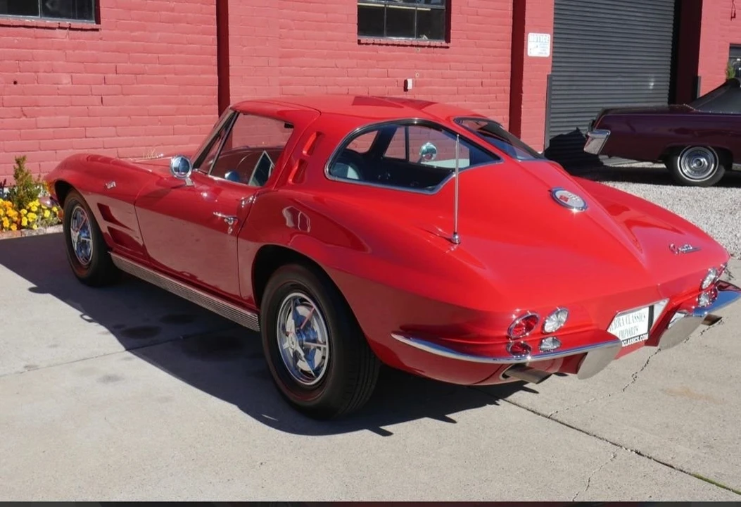 1963 Chevrolet Corvette C2 - Image 4 of 12