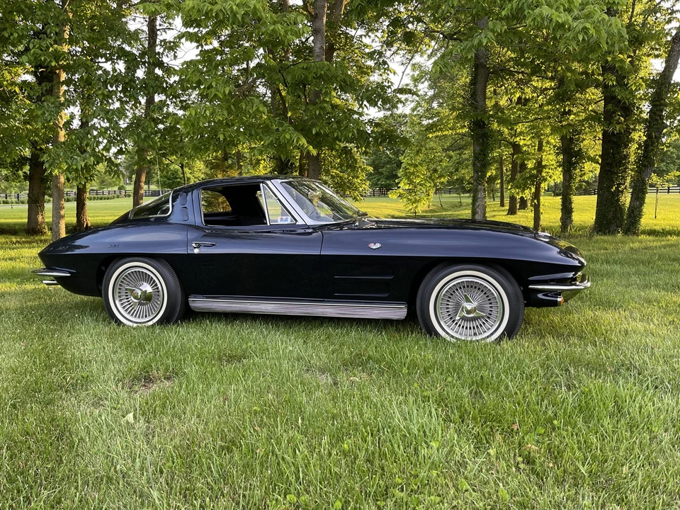 1963 Chevrolet Corvette C2 - Image 15 of 31