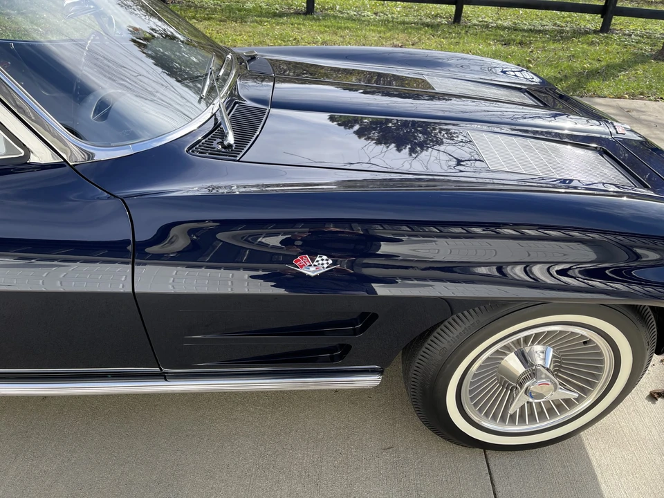 1963 Chevrolet Corvette C2 - Image 25 of 31