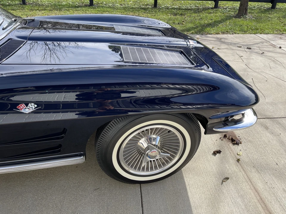 1963 Chevrolet Corvette C2 - Image 26 of 31