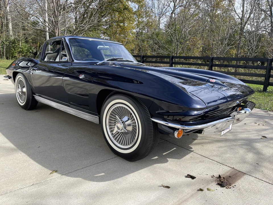 1963 Chevrolet Corvette C2 - Image 10 of 31