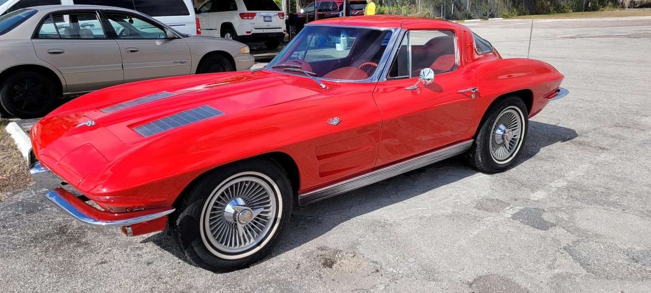 1963 Chevrolet Corvette C2 - Image 8 of 31