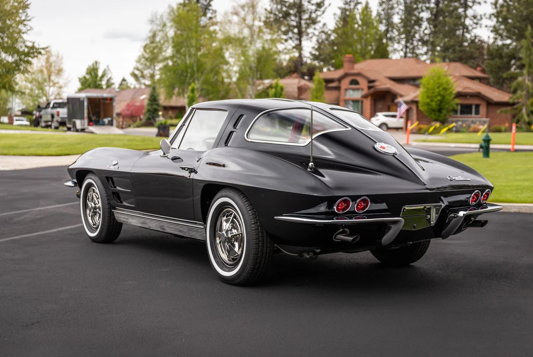 1963 Chevrolet Corvette C2 - Image 4 of 31