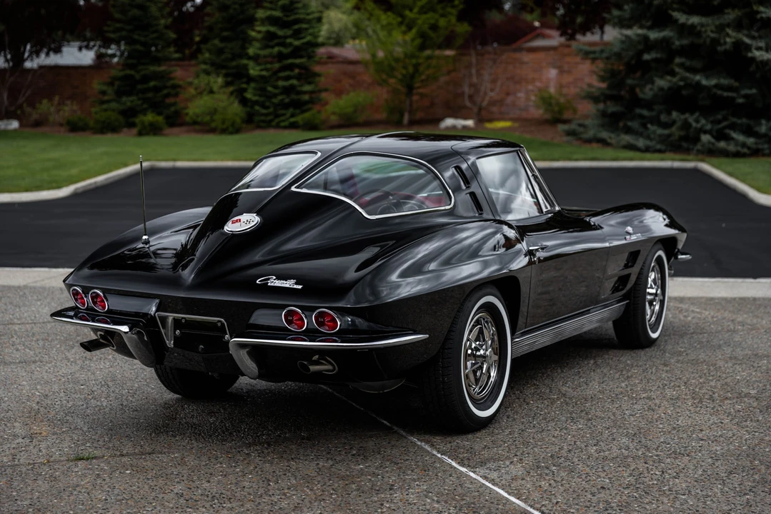 1963 Chevrolet Corvette C2 - Image 18 of 31