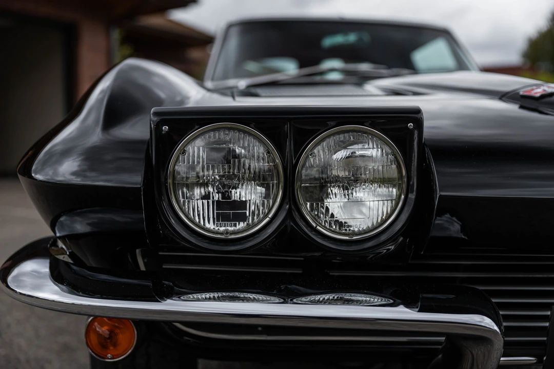 1963 Chevrolet Corvette C2 - Image 30 of 31