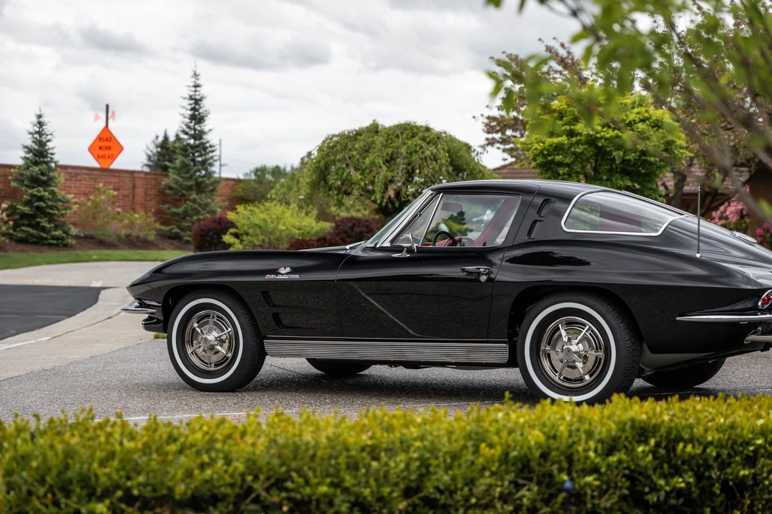 1963 Chevrolet Corvette C2 - Image 26 of 31