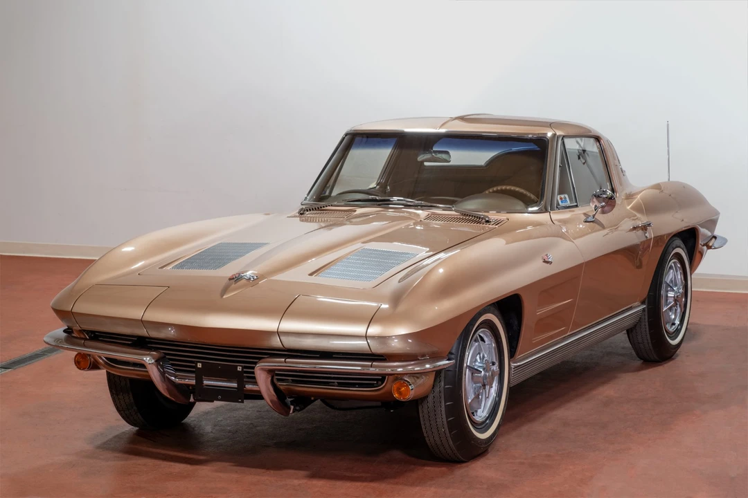 1963 Chevrolet Corvette C2 - Image 2 of 31