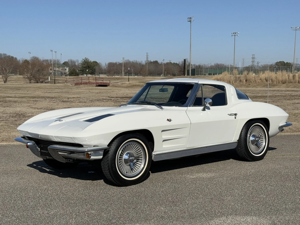 1963 Chevrolet Corvette C2 - Image 3 of 31