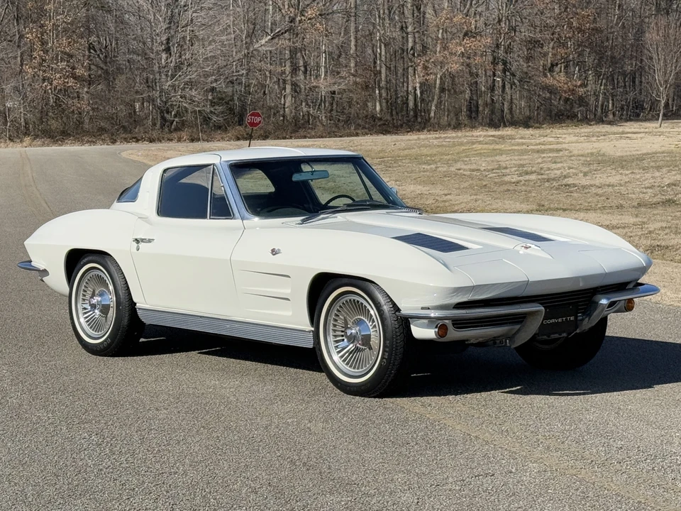 1963 Chevrolet Corvette C2 - Image 16 of 31