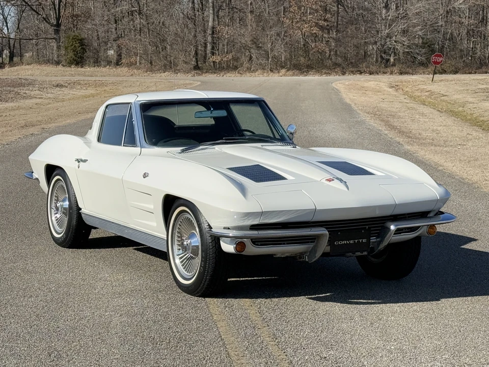 1963 Chevrolet Corvette C2 - Image 14 of 31