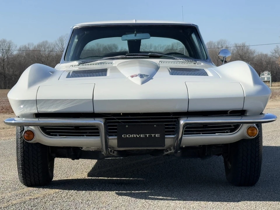 1963 Chevrolet Corvette C2 - Image 11 of 31