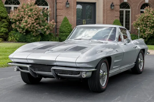 1963 Chevrolet Corvette Split-Window Coupe 327/300